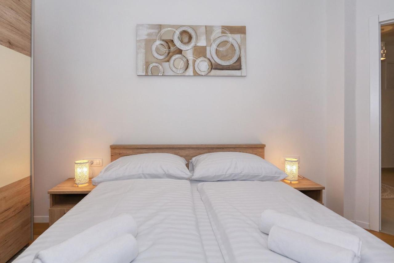 Apartments Perla With Free Parking Задар Экстерьер фото