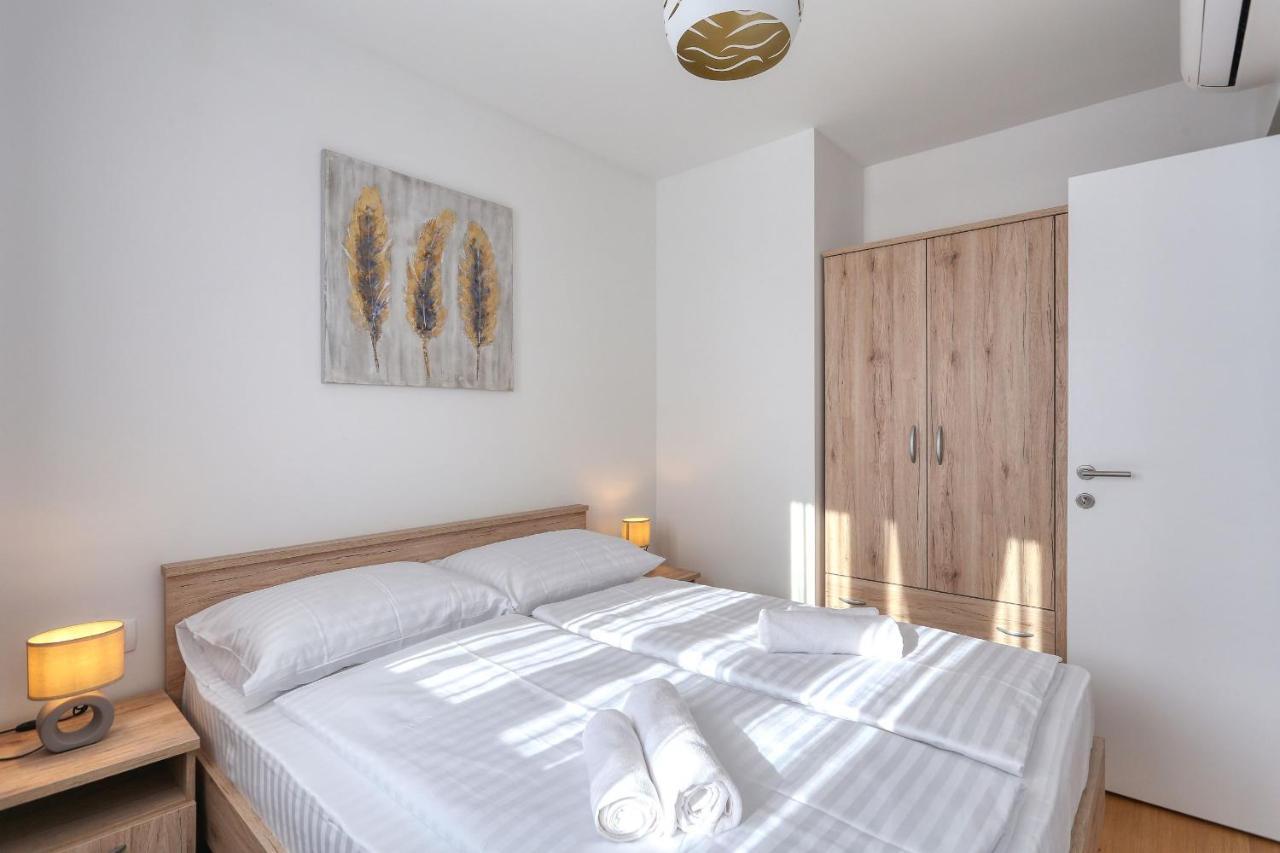 Apartments Perla With Free Parking Задар Экстерьер фото